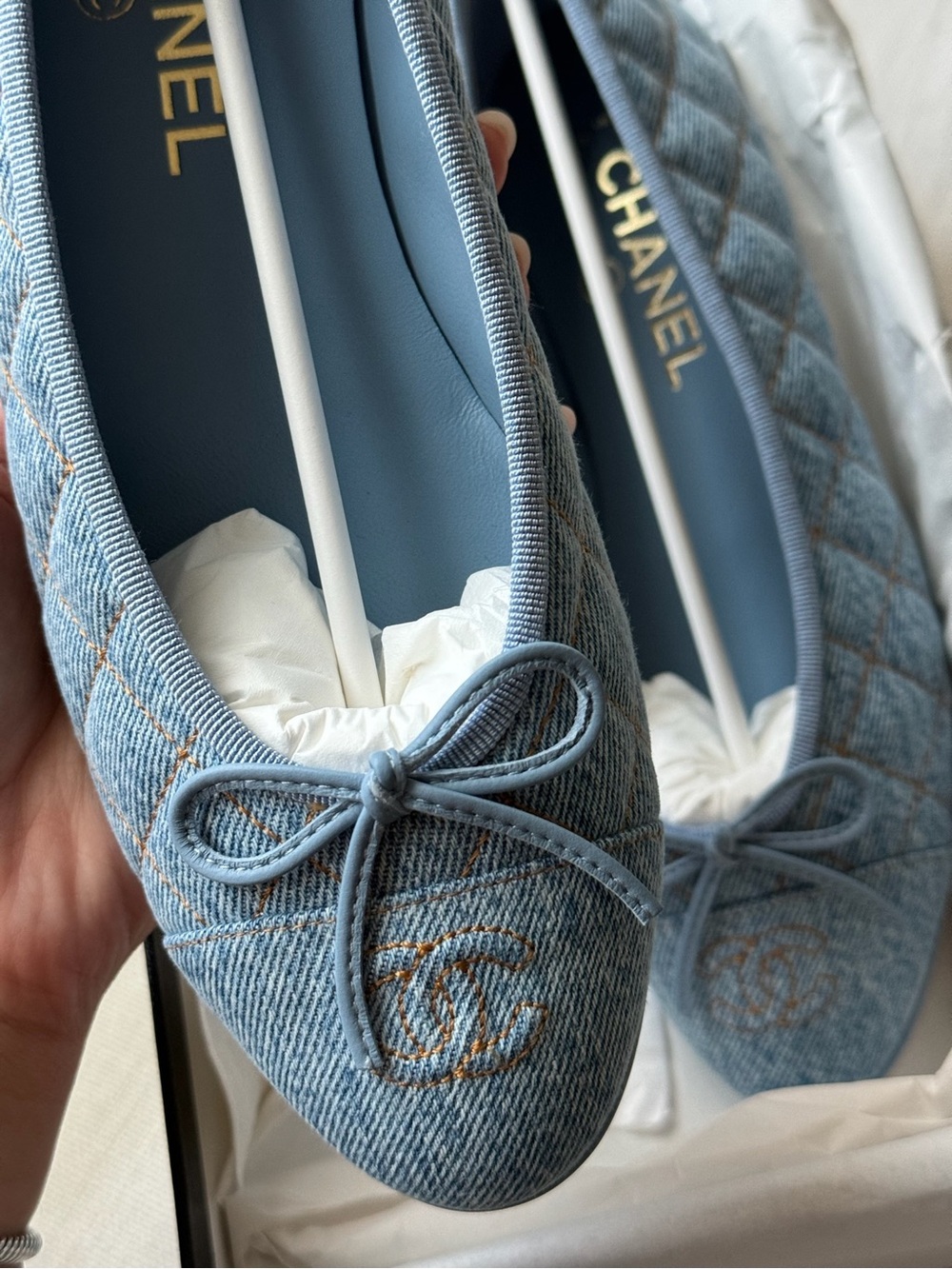 2026 CHANEL Quilted Denim Ballet Flats - Picture 3 of 4